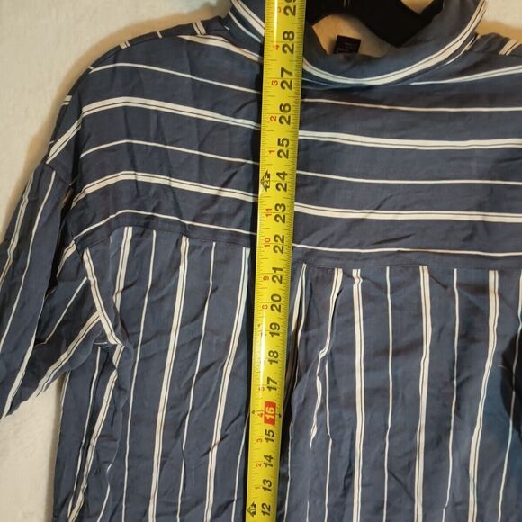FOREVER 21 Button Down Long Sleeve Blue Striped Casual Shirt Women's Size Small - Picture 8 of 9